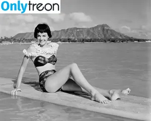 Vintage Sexy Celebs / vintagemoviestars nude photo #0184