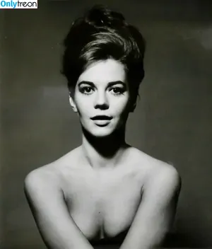 Vintage Sexy Celebs / vintagemoviestars nude photo #0189