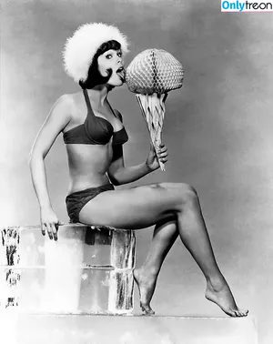 Vintage Sexy Celebs / vintagemoviestars nude photo #0292