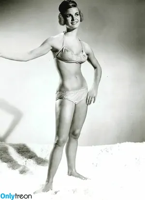 Vintage Sexy Celebs / vintagemoviestars nude photo #0466