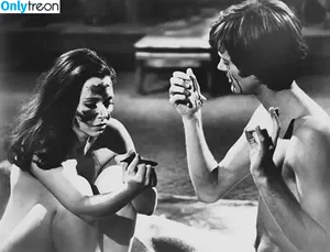 Vintage Sexy Celebs / vintagemoviestars nude photo #0471