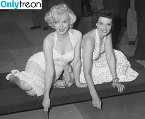 Vintage Sexy Celebs / vintagemoviestars nude photo #0546