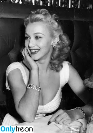Vintage Sexy Celebs / vintagemoviestars nude photo #0595