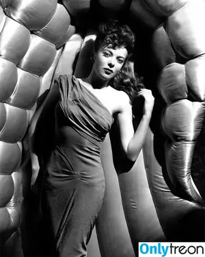 Vintage Sexy Celebs / vintagemoviestars nude photo #0634