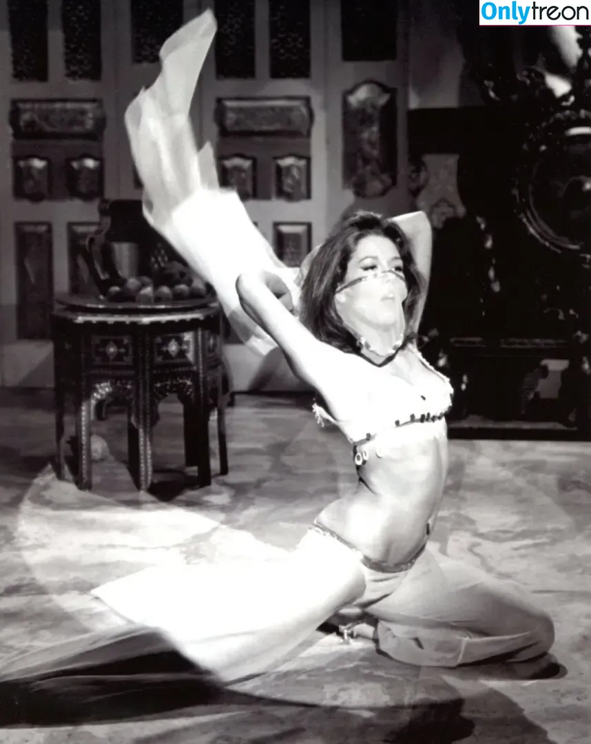Vintage Sexy Celebs nude photo #0025 (vintagemoviestars)
