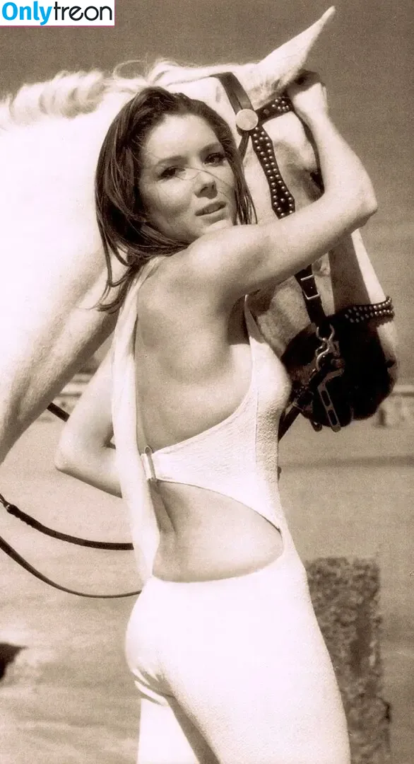 Vintage Sexy Celebs nude photo #0038 (vintagemoviestars)