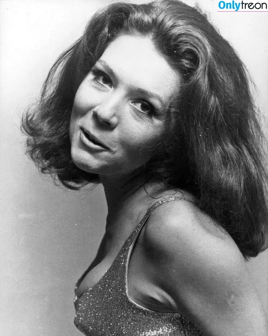 Vintage Sexy Celebs nude photo #0045 (vintagemoviestars)