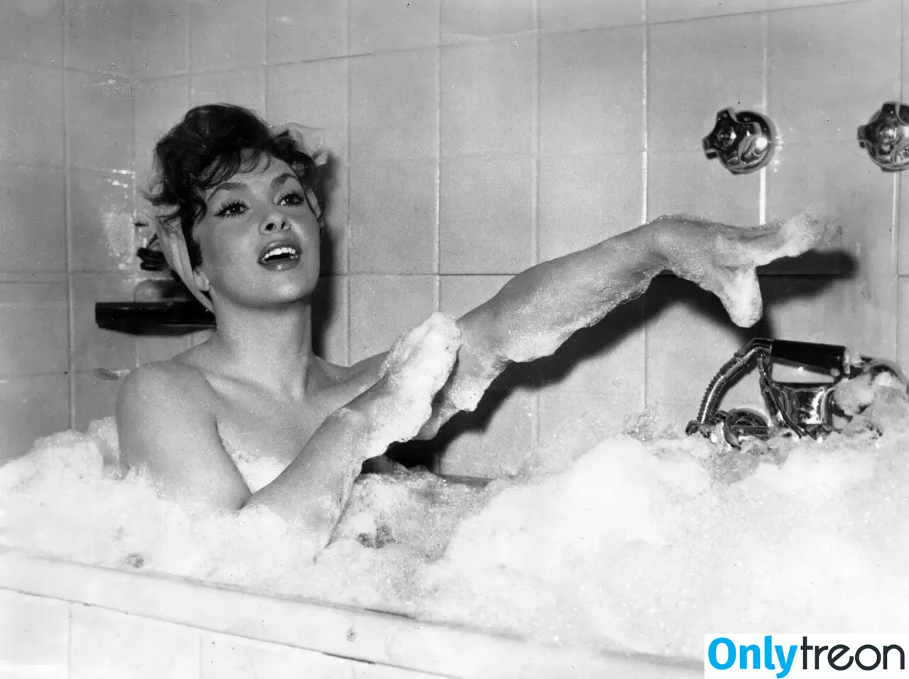 Vintage Sexy Celebs nude photo #0091 (vintagemoviestars)