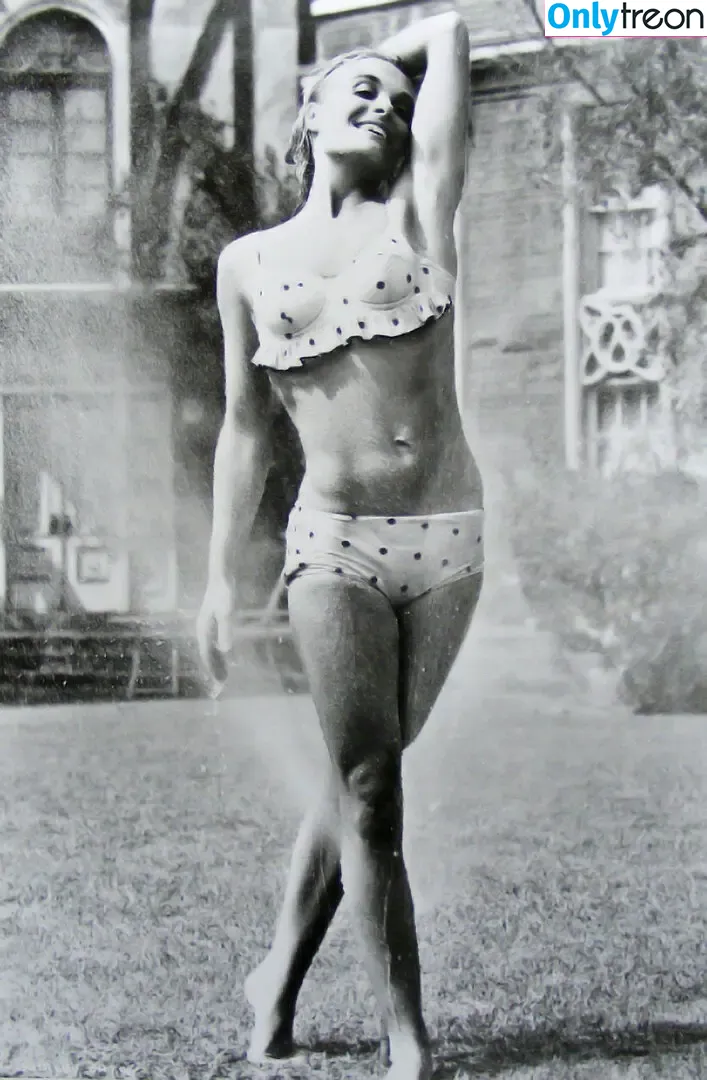 Vintage Sexy Celebs nude photo #0128 (vintagemoviestars)