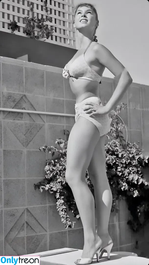 Vintage Sexy Celebs nude photo #0281 (vintagemoviestars)