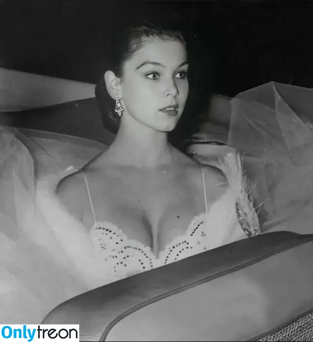Vintage Sexy Celebs nude photo #0297 (vintagemoviestars)