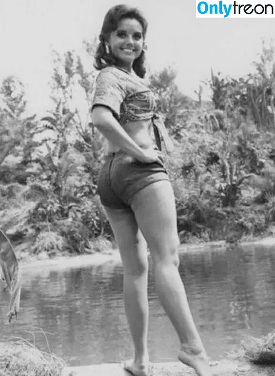 Vintage Sexy Celebs nude photo #0361 (vintagemoviestars)