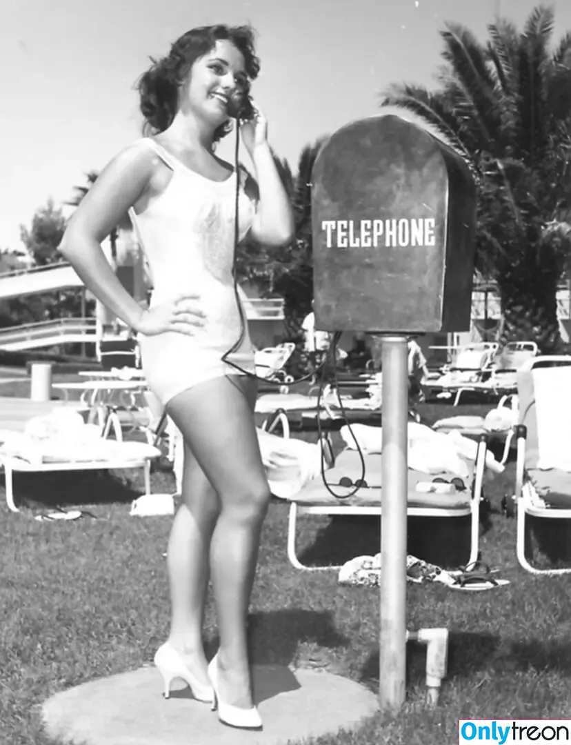 Vintage Sexy Celebs nude photo #0371 (vintagemoviestars)