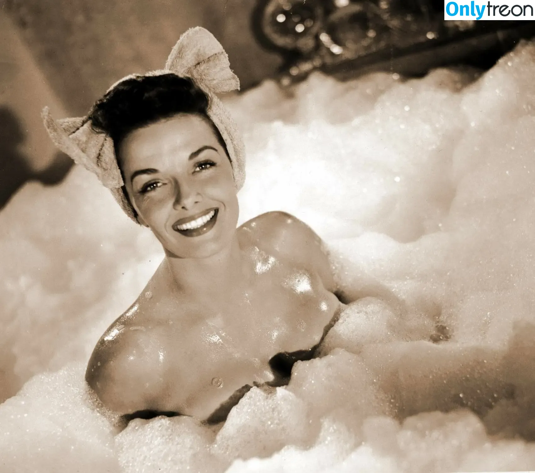Vintage Sexy Celebs nude photo #0528 (vintagemoviestars)