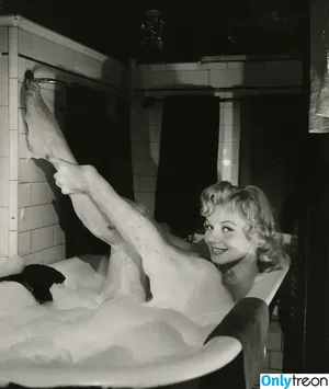  nude photo #1920