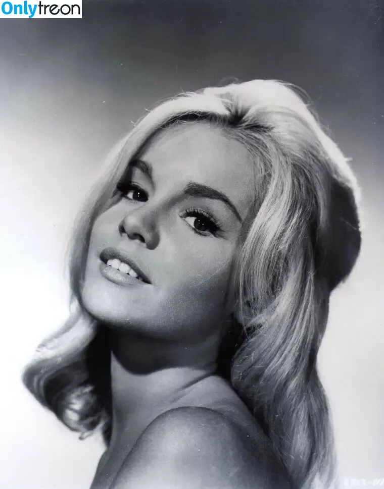 Vintage Starlets nude photo #1022 (Vintage Starlets)
