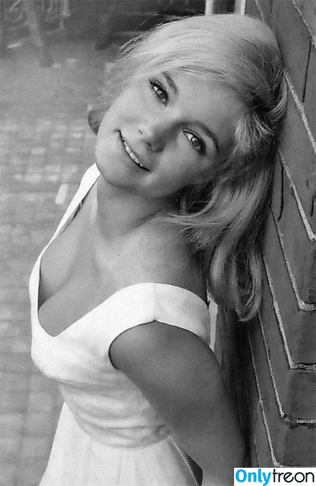 Vintage Starlets nude photo #1078 (Vintage Starlets)