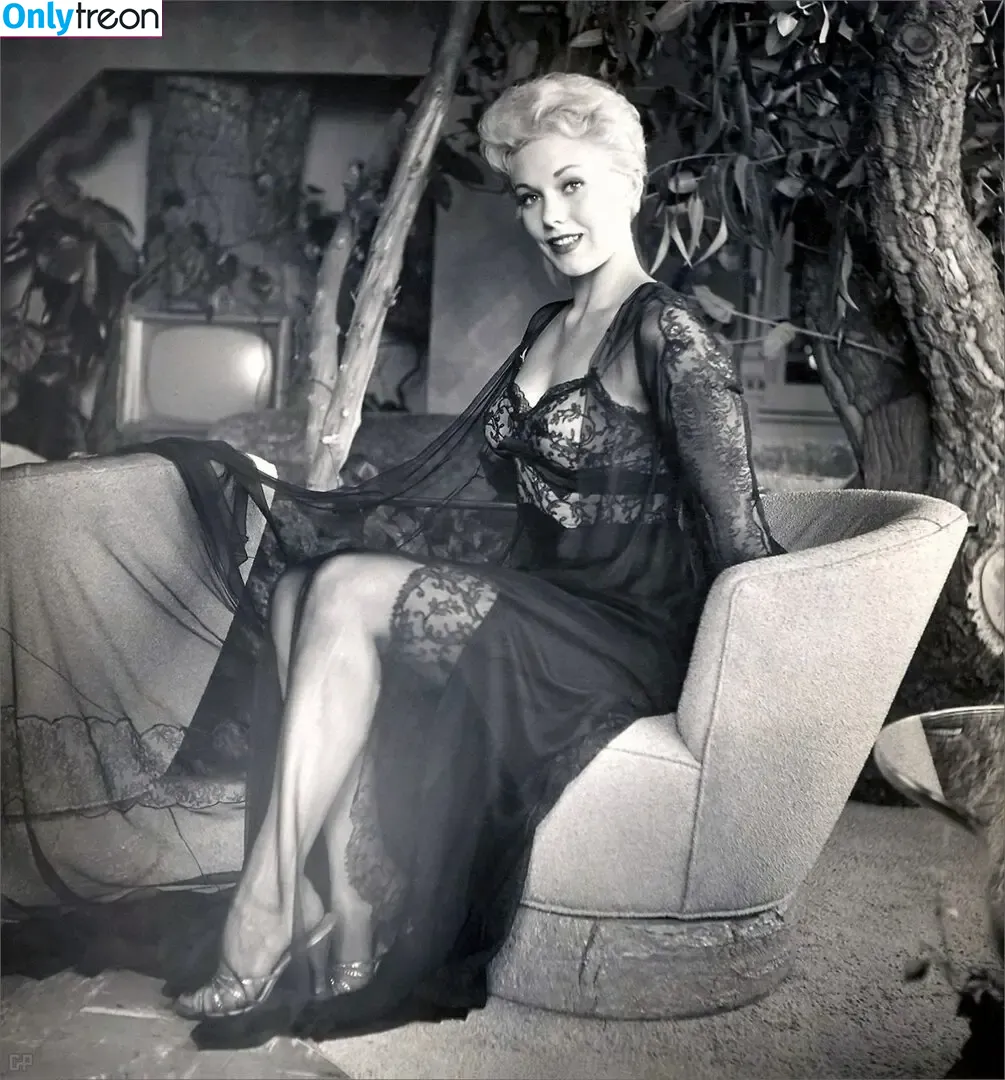 Vintage Starlets nude photo #1577 (Vintage Starlets)