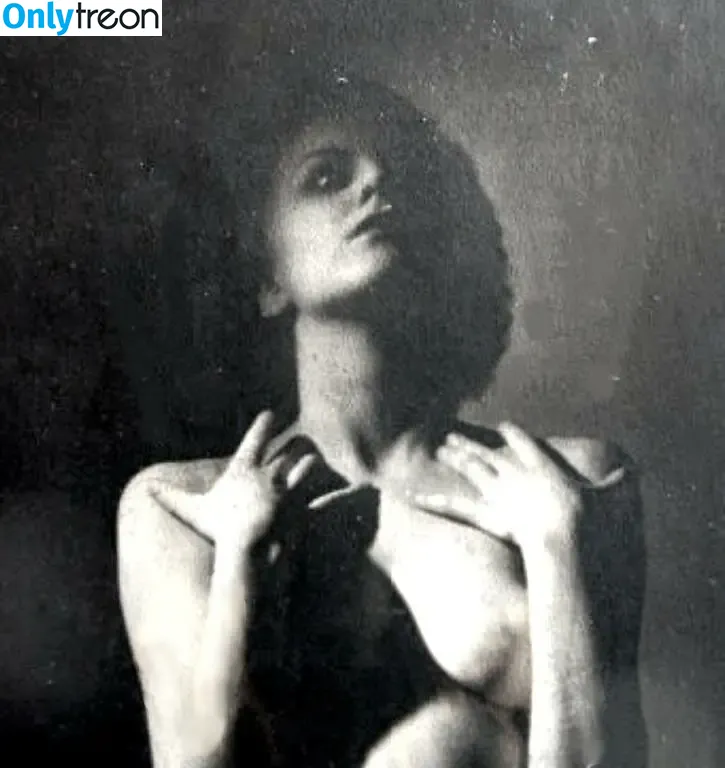 Vintage Starlets nude photo #2064 (Vintage Starlets)