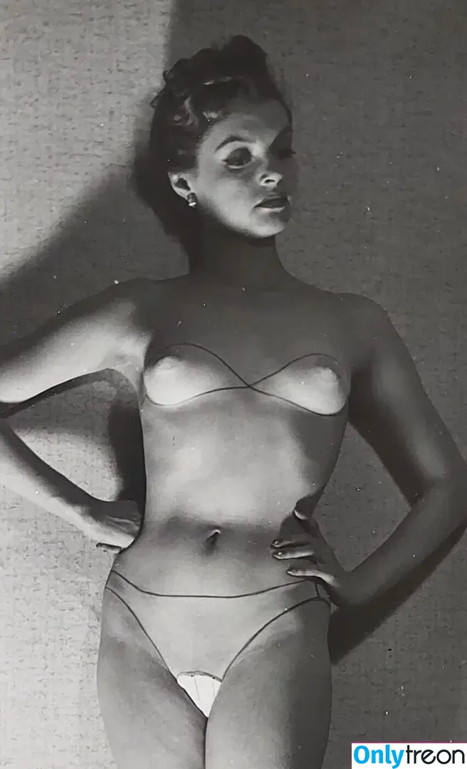 Vintage Starlets nude photo #2426 (Vintage Starlets)