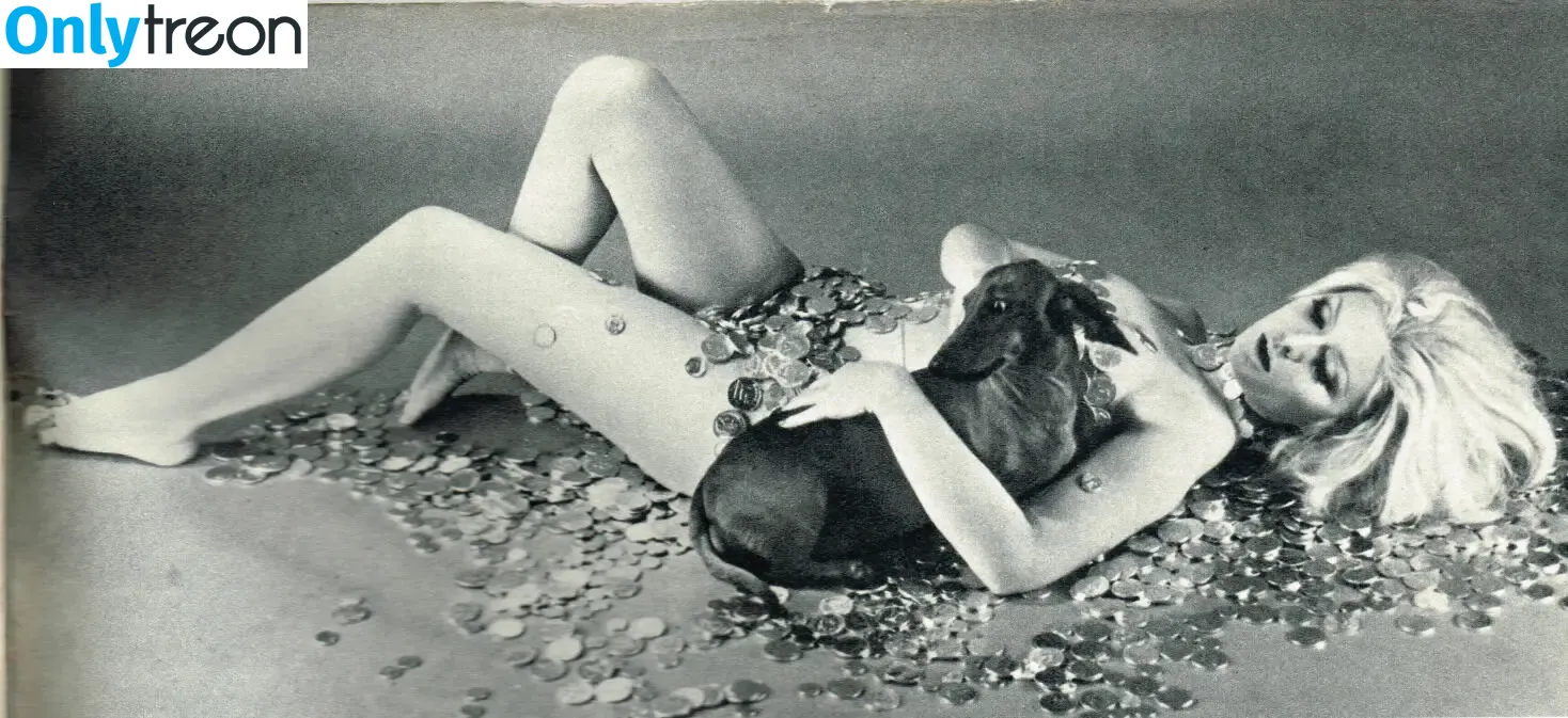 Vintage Starlets nude photo #2453 (Vintage Starlets)