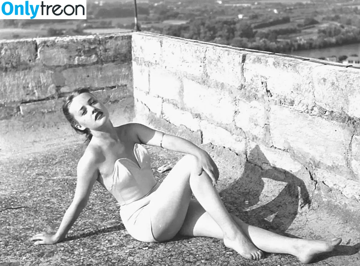 Vintage Starlets nude photo #3001 (Vintage Starlets)