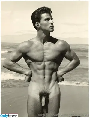  nude photo #0001