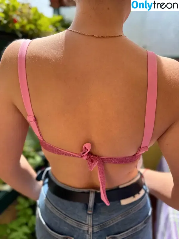 Vinted/eBay nude photo #7025 (Vinted/eBay)