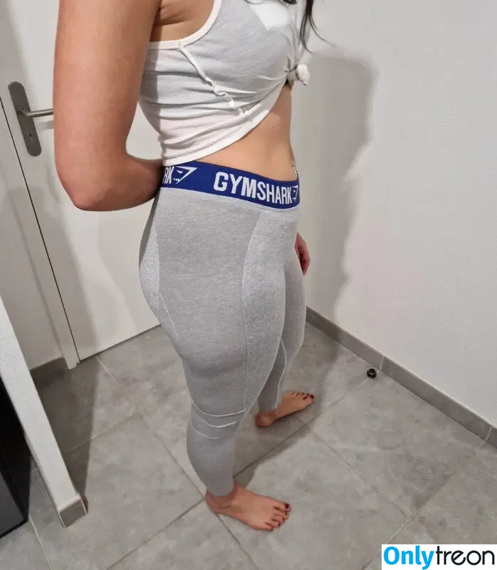 Vinted/eBay nude photo #7078 (Vinted/eBay)