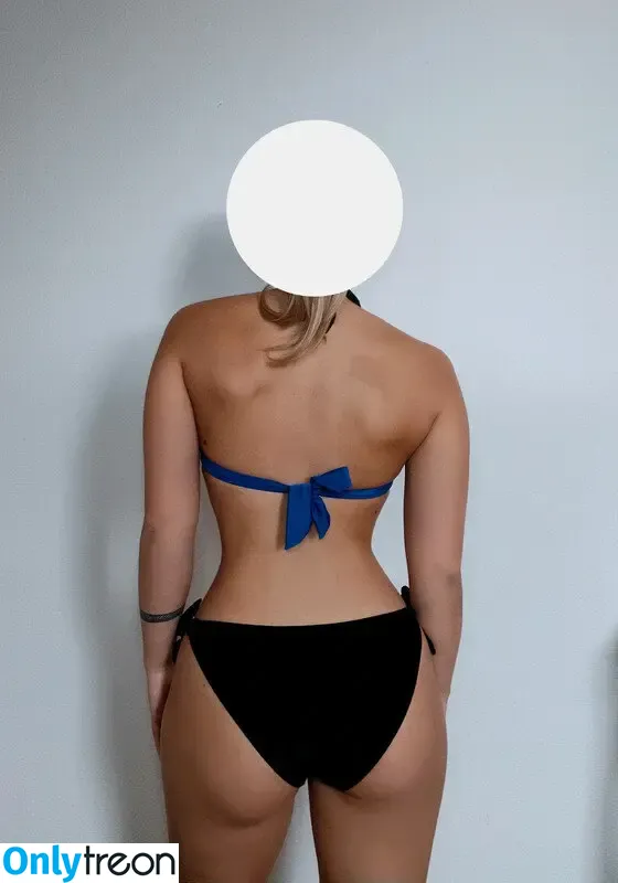 Vinted/eBay nude photo #7187 (Vinted/eBay)