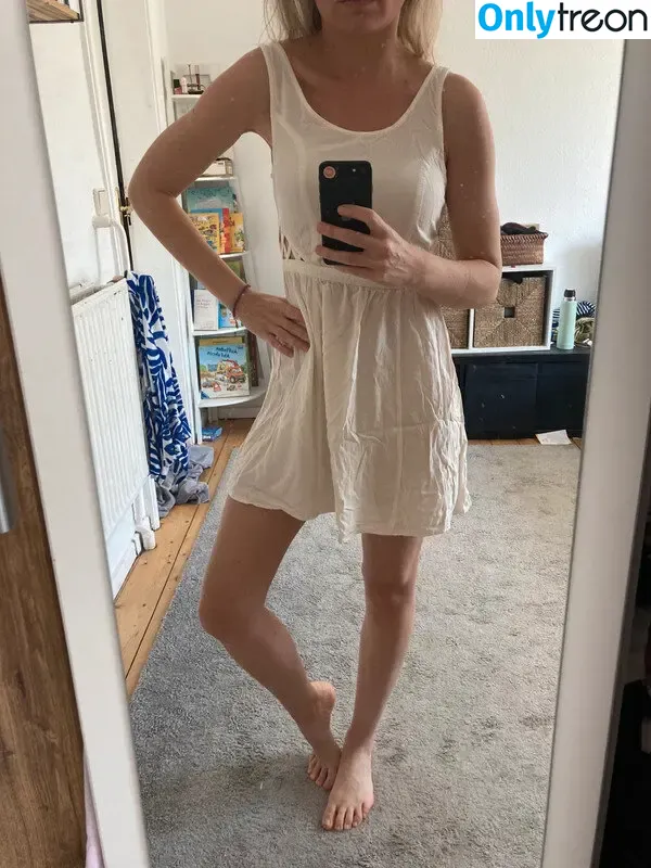 Vinted/eBay nude photo #7198 (Vinted/eBay)