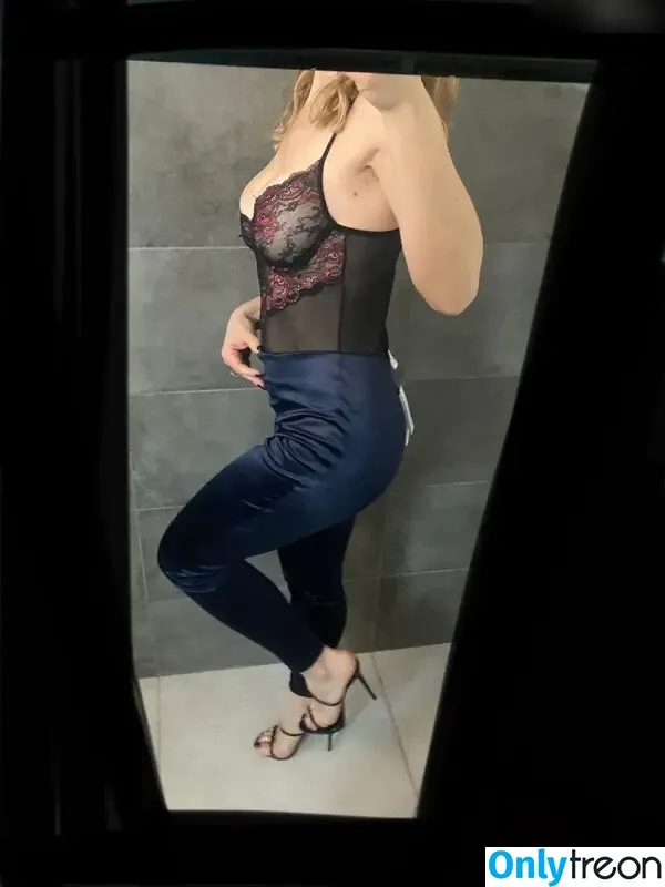 Vinted/eBay nude photo #7288 (Vinted/eBay)
