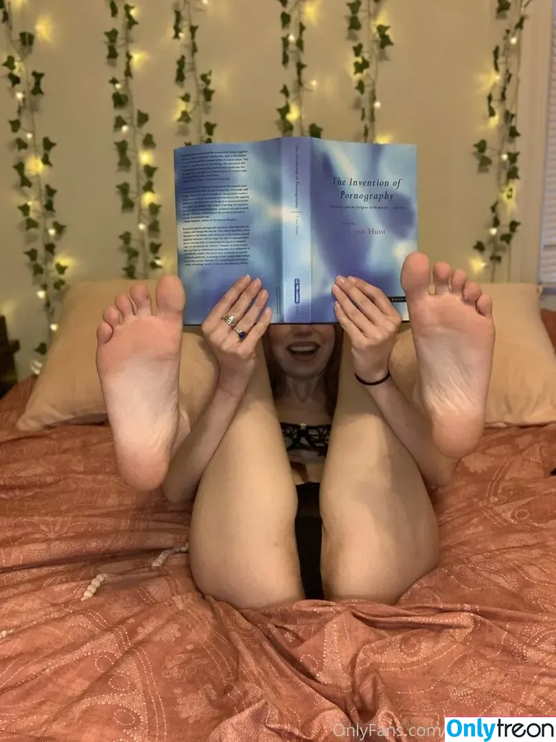 vinylvixenluxe nude photo #0041 (vixenxofficial)