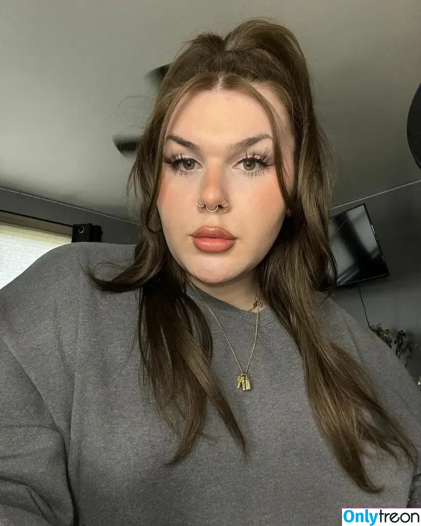 vipnattiethebaddie nude photo #0005 (tsnattiethebaddie)