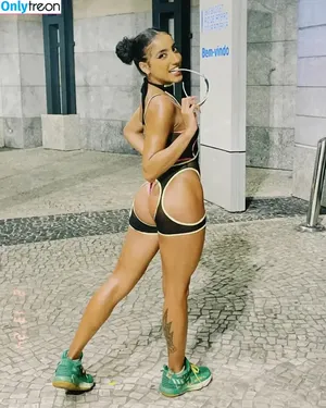 Vitoria Albanese / vitoriaalbanese nude photo #0015