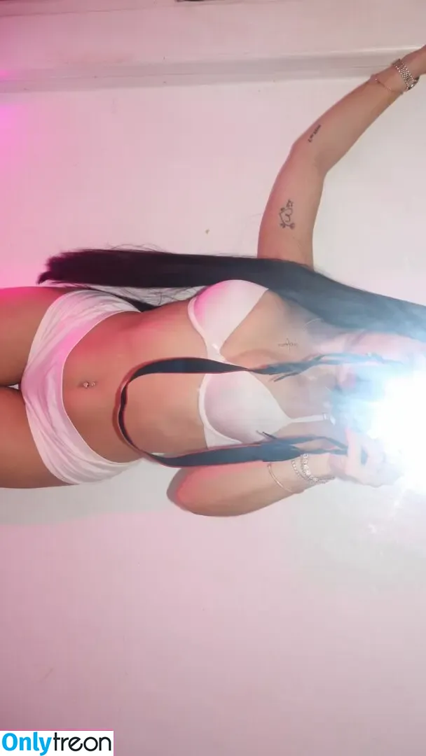 Vitória Kelly nude photo #0366 (victoriakelly01 / vitoriakelly)