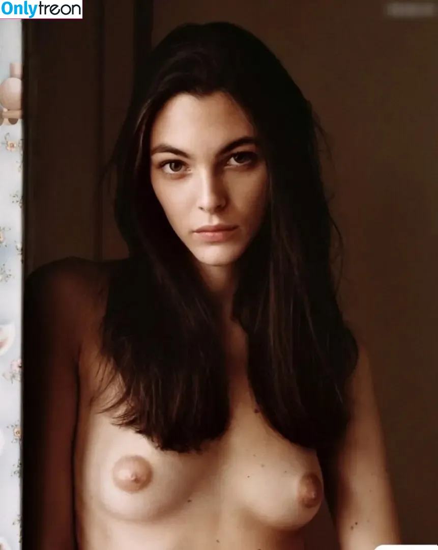 Vittoria Ceretti nude photo #0021 (vittoria)
