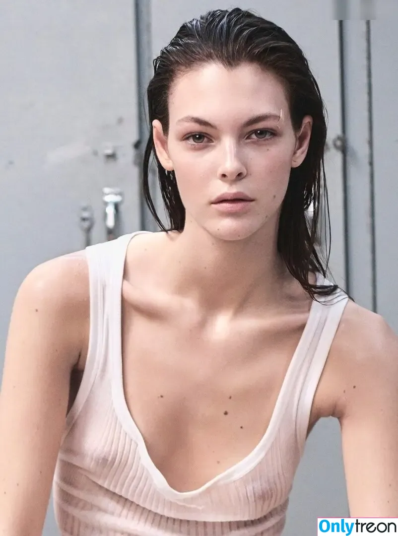 Vittoria Ceretti nude photo #0024 (vittoria)