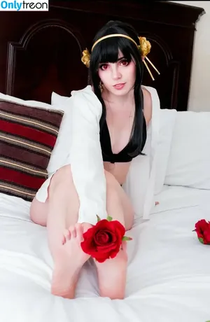  nude photo #0012