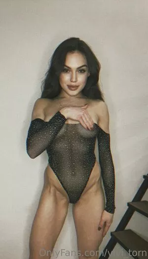 vivi_torn / missvivitran nude photo #0017