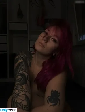 Vivian Zajac / pullmyredhair / vivianzajac nude photo #0024