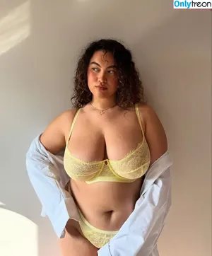 Vivien Blotzki / vivienblt nude photo #0055