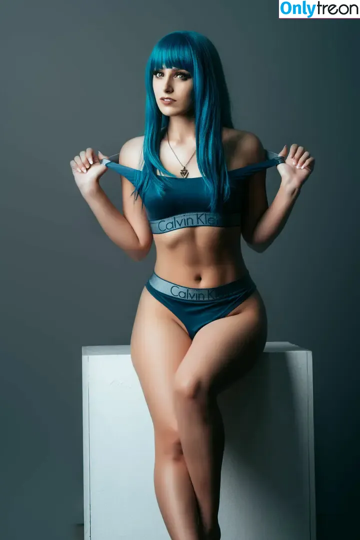 Vixence nude photo #0034 (Vixencecos / xoxovixence)