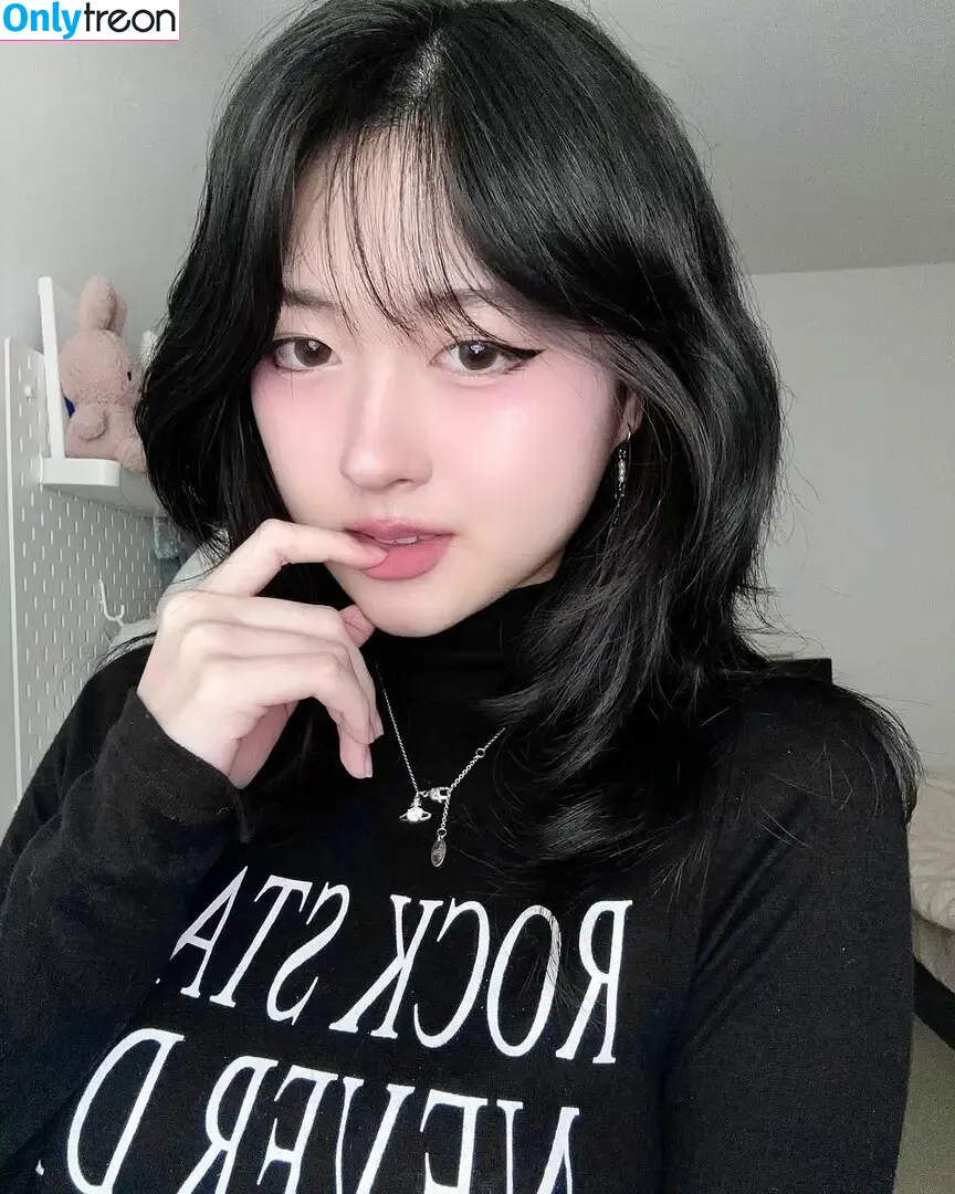 Vkimm nude photo #0102 (phamviettam / vkimmx)