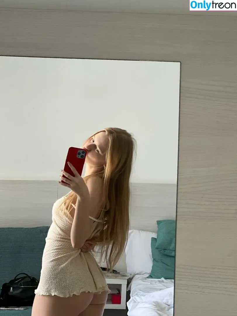 Vladababy nude photo #0073 (Vlada Dobryak / Vladaelfie)