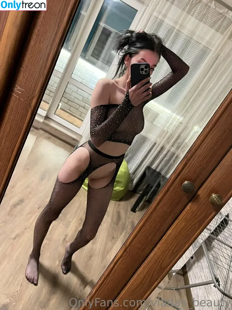 vladas_beauty nude photo #0010 (fullglambyashelie)