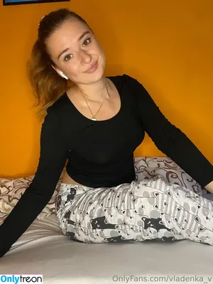 nude photo #0003
