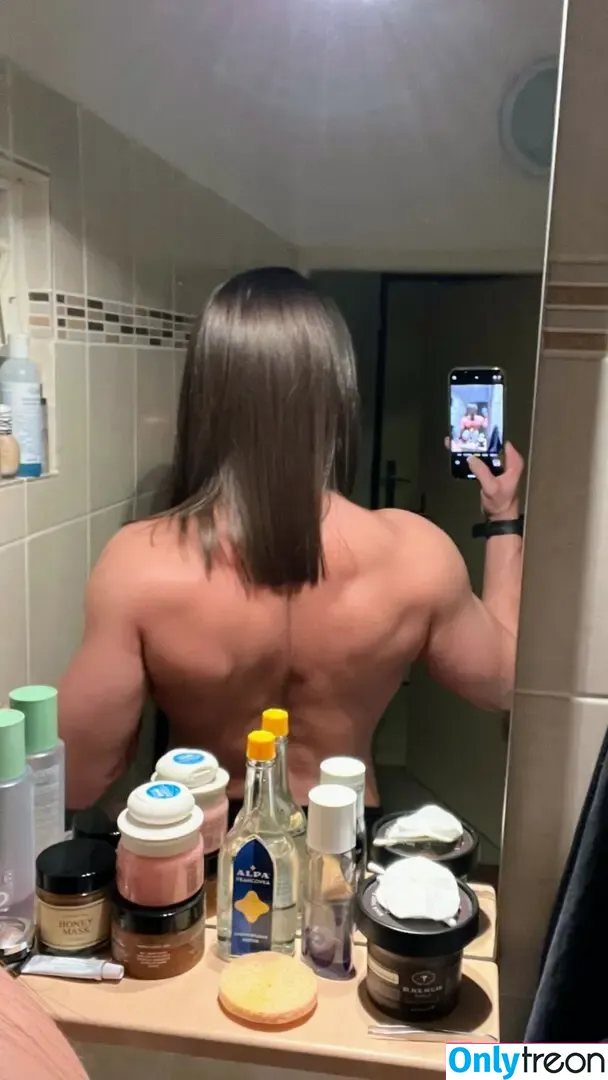 Vladislava Galagan nude photo #0055 (vladigal / vladigalagan)
