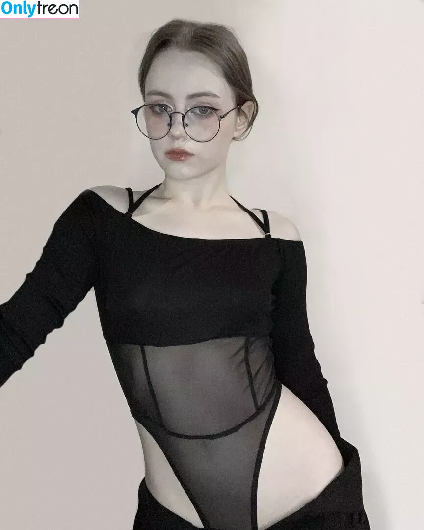 Vwemor nude photo #0019 (diewendlers)