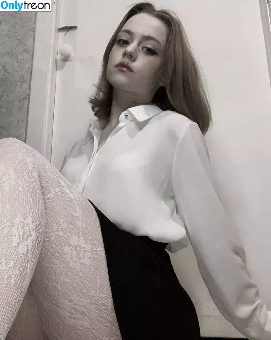Vwemor nude photo #0032 (diewendlers)